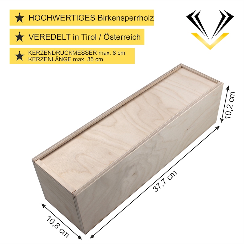 Datenblatt zur Taufkerzenbox.
LXBXH - 37,7 x 10,8 x 10,2cm
Hochwertiges Birkensperrholz, veredelt in Tirol/Österreich. Für Kerzen mit einem Durchmesser von max. 8cm und einer Länge von 35cm