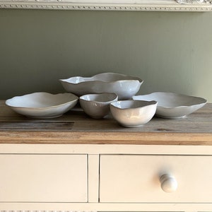 Bowl Set artisan 5 piece beige irregular shape neutral reactive glaze large serving bowl 2 pasta bowls 2 small tapas bowls nesting crockery