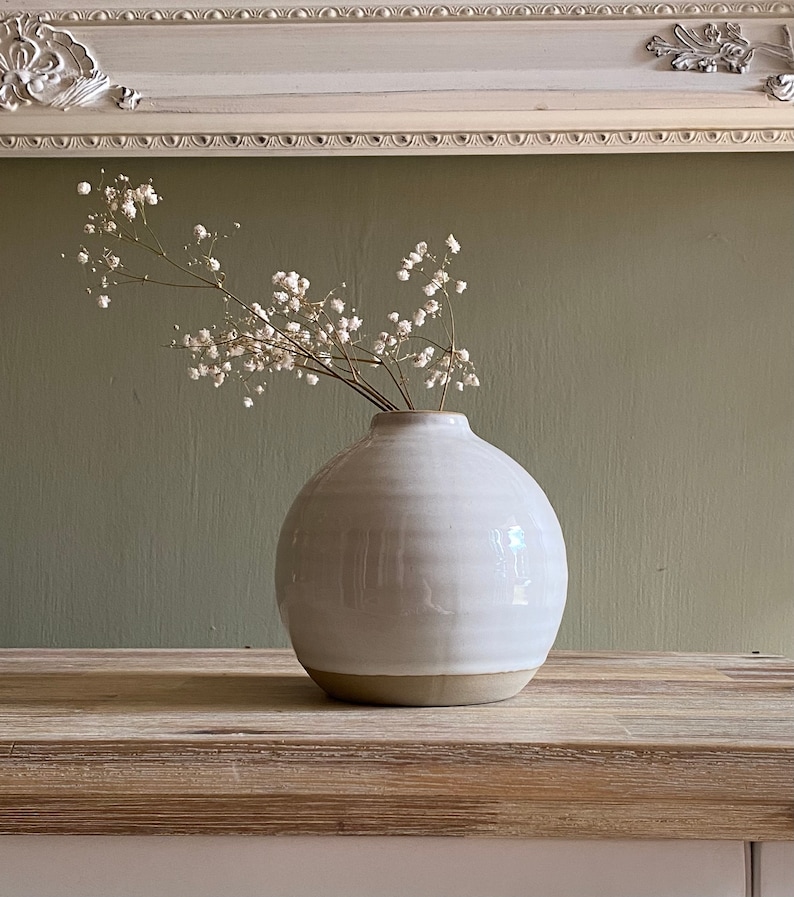 small round white vase boho style bedroom decor beige clay stoneware vase bud vase ceramic side table vase mothers day gift round bud vase country style