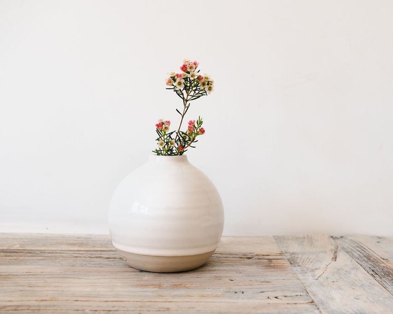 small round white vase boho style bedroom decor beige clay stoneware vase bud vase ceramic side table vase mothers day gift round bud vase country style