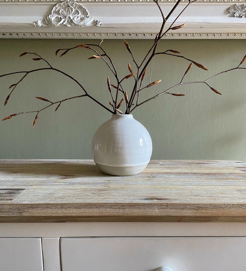 small round white vase boho style bedroom decor beige clay stoneware vase bud vase ceramic side table vase mothers day gift round bud vase country style