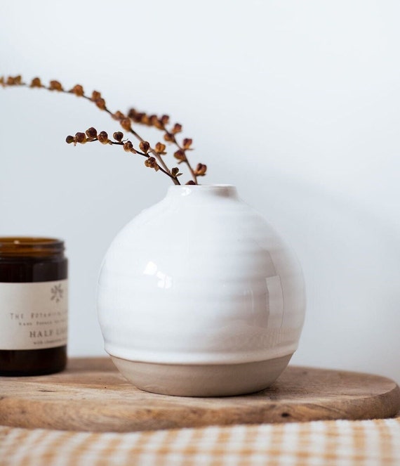 Small Round Ceramic bud Vase wedding table Minimalist Home Decor Modern fresh dried Flower Simple Pottery for Tabletop housewarming Gift