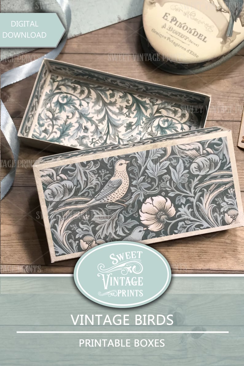 Puede incluir: Plantilla de caja imprimible con un dise&ntilde;o vintage de p&aacute;jaro y flores. La caja est&aacute; hecha de cart&oacute;n y tiene un color marr&oacute;n claro. El dise&ntilde;o est&aacute; en tonos azules y verdes.