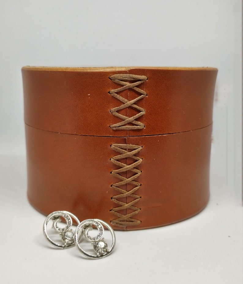 Leather Jewelry Boxes Round Leather Box Gift Box Etsy