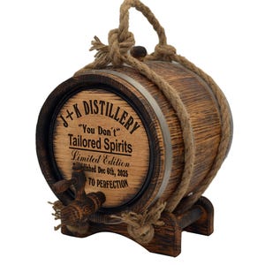 Whiskey Engraved Oak Barrel Gift for Wedding Housewarming Groomsman Gift Personalised Whiskey Barrel Farmhouse Home Decor Wine Holder Keg