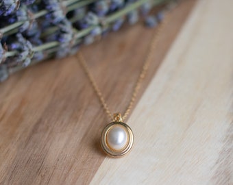Gold Pearl Necklace, Gold Filled Chain Necklace, Pearl Minimalist Necklace, Gold Pearl Pendant Necklace, Engagement Gift