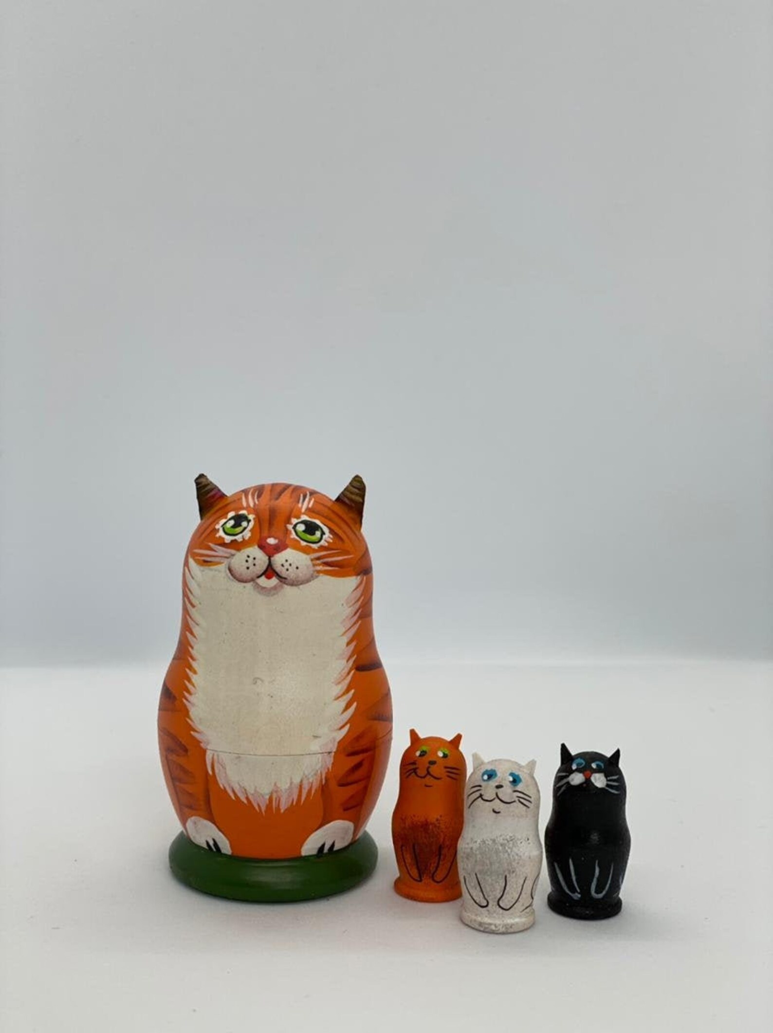 cat nesting dolls