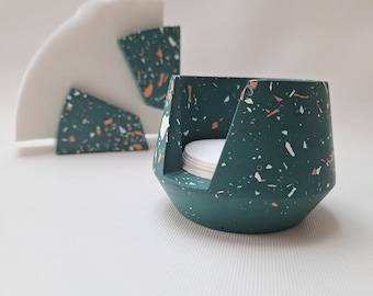 Soporte para filtros de Aeropress de terrazo verde, rosa y blanco. Jesmonite