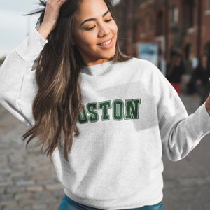 Brandy melville top green bear sweatshirt