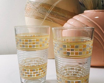 vintage set of 2 drinking glasses