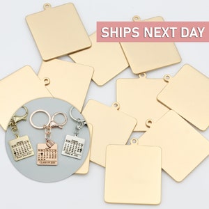 10 Gold Square Blank Keychain Charm, Customizable Square Pendant Ready To Stamp Or Engrave, Keychain Making Supply Findings 2730KC-G