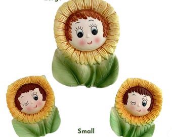 Set of Three Vintage Mid-Century Anthropomorphic Sunflower Face Ceramic Wall Pockets, PY, Japan, 1950s Kitsch Collectible Floral Home Decor
