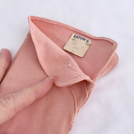 Vintage Rose Pink Cotton Gloves w/ Scalloped Spli… - image 4