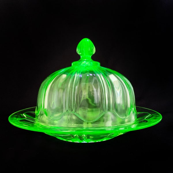 Vintage Colonial Knife and Fork Green Uranium Depression Glass Covered Butter Dish Dome, Anchor Hocking Glass, USA