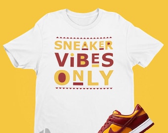 Dunk Midas Gold Sneaker Vibes Only Unisex Shirt - Camiseta gráfica estilo 90 - Dunk Sneaker Match Tee For Sneakerhead
