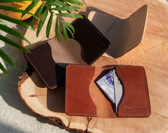 Simple Minimalist Leather Bifold Wallet w/ FREE personalization | Slim Leather Wallet | Personalized Leather Wallet