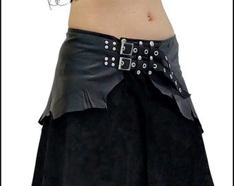 Falda de cuero negra para festival: estilo bohemio, rockero y bárbaro