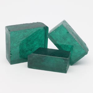 Nanosital Simulated Emerald (Included) Lab Created Faceting Rough for Gem Cutting - #Z-22- Various Sizes