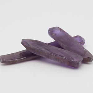 Alexandrite #46 Colored Lab Created Corundum Sapphire Faceting Rough for Gem Cutting - Various Sizes - Split Boule
