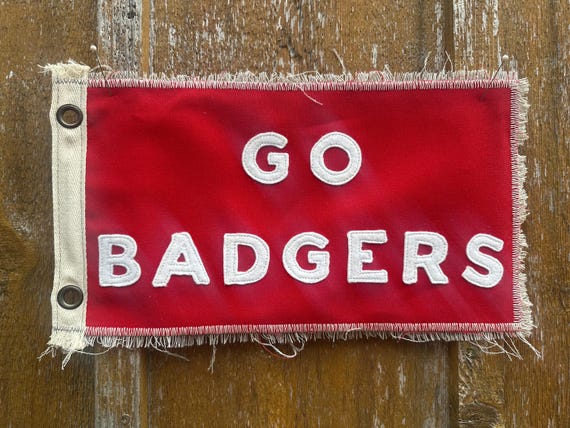 Vintage Inspired Wisconsin Badgers Camp Flag: Red & White Dorm Decor