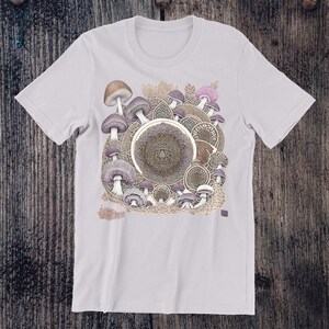 Psychedelic Mushroom Mandala, Sacred Geometry Yantra, Psilocybin Shrooms, Trippy Tattoo Graphic-Art T-Shirt