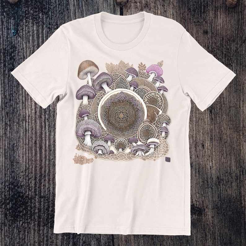 Psykedelisk svampmandala, sakral geometri-yantra, psilocybin-svampar, andlig thailändsk trippy mycelium-tatueringsstil grafisk t-shirt bild 1