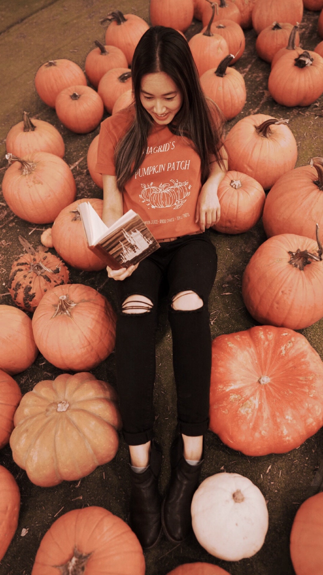 Discover Solid Autumn Hagrid's Pumpkin Patch Tee