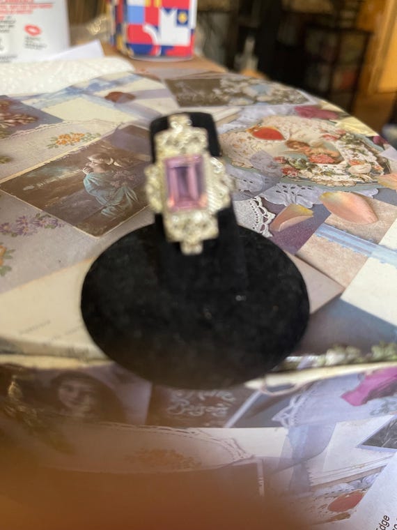 Vintage Silver Ring Pink Gemstone & Smaller Stones View 4