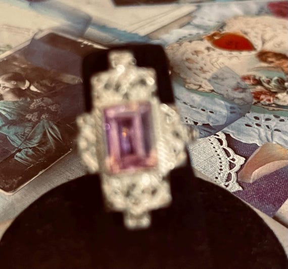 Vintage Silver Ring Pink Gemstone & Smaller Stones