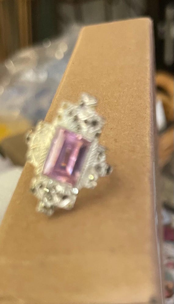 Vintage Silver Ring Pink Gemstone & Smaller Stones View 3