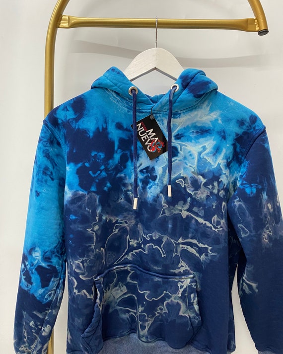 Tie dye Pull-over Hoodie in Ocean Blue