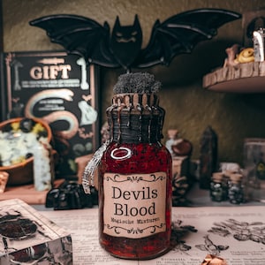 Devils Blood | Gothic | Satan | Magical mixtures | Magic | DnD | LARP | Glitter | Decoration | Magic potion fixed