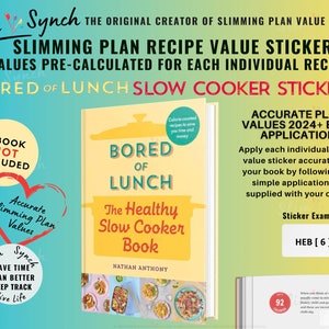 Puede incluir: Una imagen colorida que promociona un libro de cocina de olla de cocción lenta "Bored of Lunch". La portada del libro presenta una olla de cocción lenta amarilla con el título "Bored of Lunch: The Healthy Slow Cooker Book" de Nathan Anthony. La imagen también incluye una pegatina con el texto "Accurate Slimming Plan Values 2024+ Easy Application" y una pegatina de ejemplo con el texto "HEB [6]".