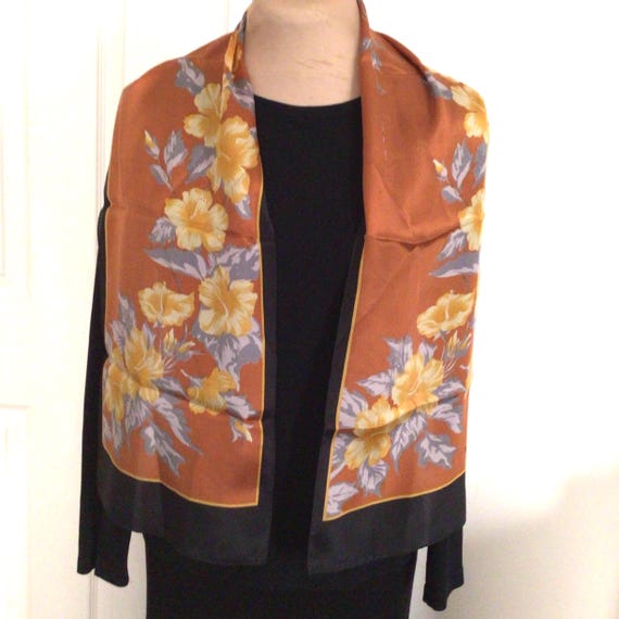 Designer signed rectangular silk scarf, Monique M… - image 6