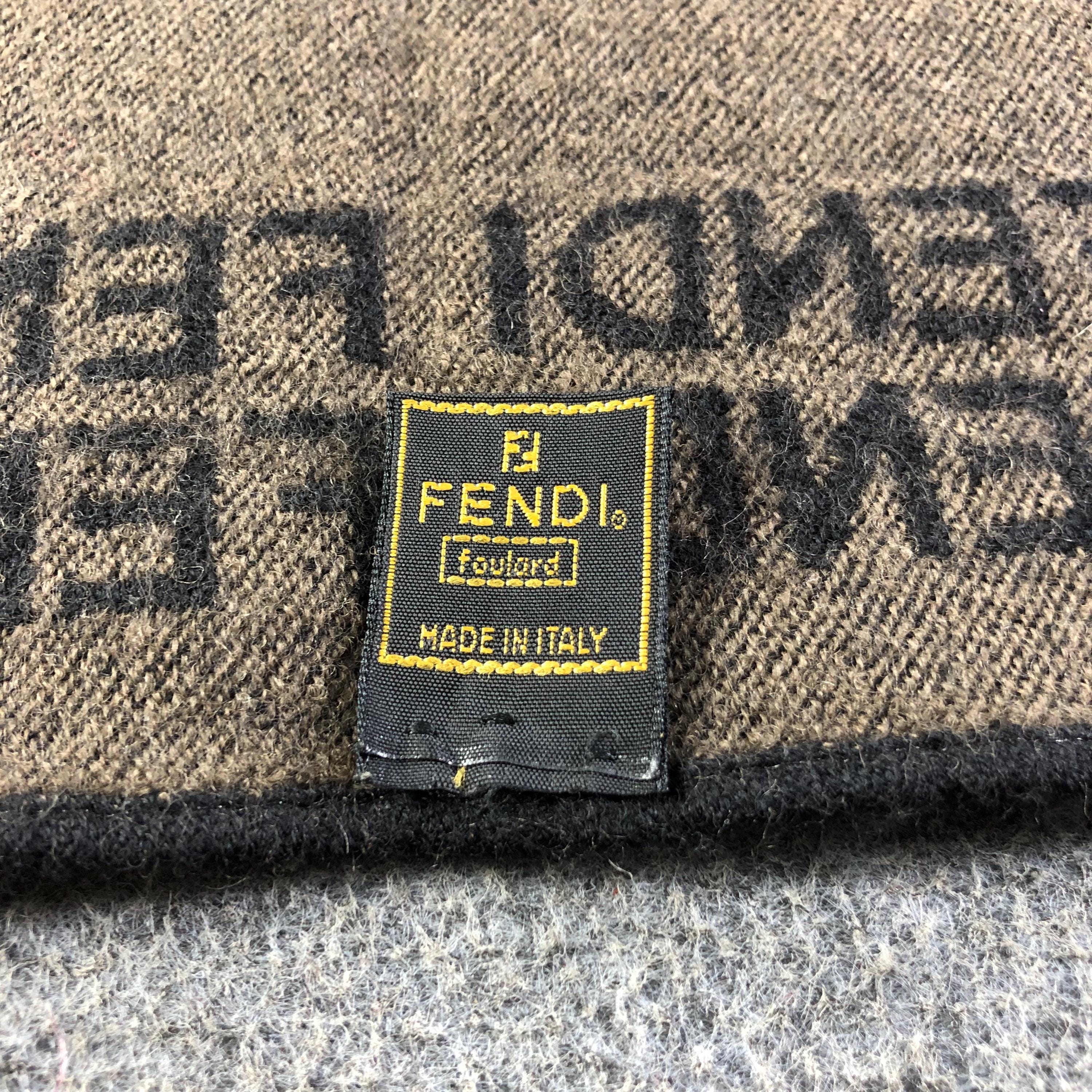 小物 FENDI Monogram Scarf Made in Italy Vintage Fendi Scarf Brown Zucca Monogram 100% Wool, Authentic Made