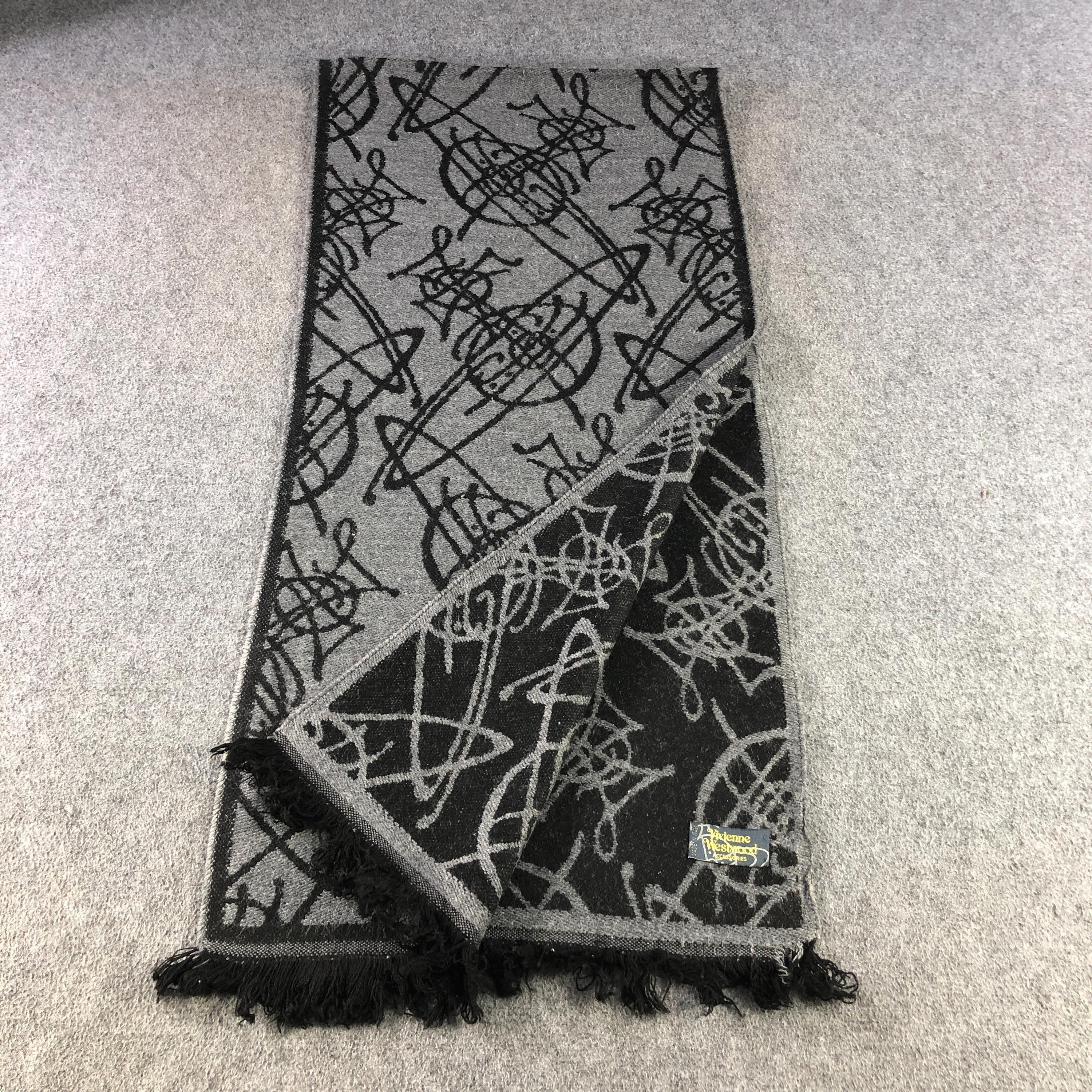 Vintagevivienne Westwood Scarf Grey Black Orb Logo Knit Muffler