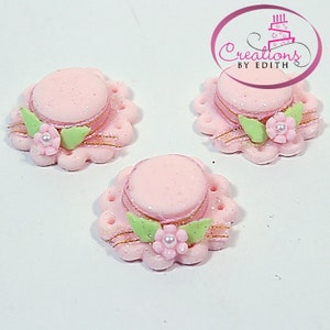Girl hat favor/applique