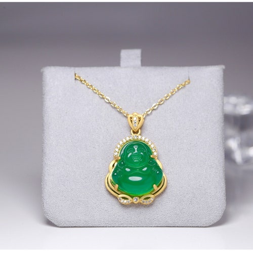 Jade buddha pendant 18k Clearance