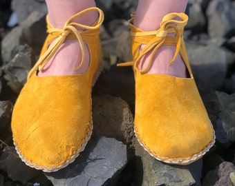 Handmade Elk & Buffalo Leather Moccasins, Minimalist Slippers