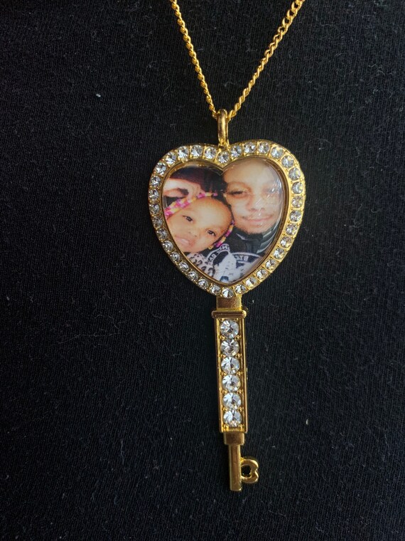 Etsy on sale photo pendant