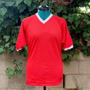 Vintage 80s Football Jersey M Red White 1980s Retro Men&#39;s Athletic Mesh Shirt V-Neck Short Sleeve Contrast Trim 1980s