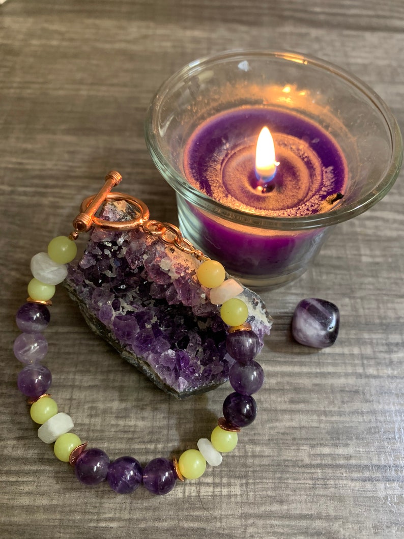 Amethyst New Jade Serpentine /& Rainbow Moonstone Crown Chakra Beaded Bracelet