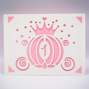 1er cumpleaños niña SVG, primer cumpleaños, plantilla de tarjeta de cumpleaños de princesa, archivo de corte para Cricut