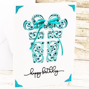Un hermoso regalo SVG, tarjeta de feliz cumpleaños, archivo cortado para Cricut