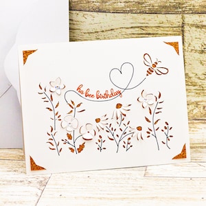 Ha Bee Birthday avec Wildflowers SVG, Happy Birthday Card, Fichier coupé pour Cricut