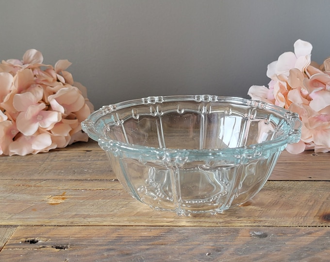 Vintage Glass Bowl, Vintage KIG Indonesia Round Clear Glass Bowl, Oyster and Pearl