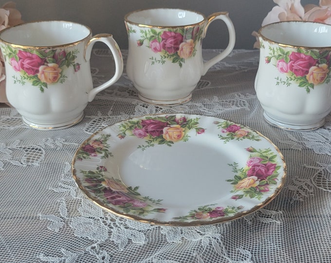 Royal Albert England Bone China 1962 Old Country Rose Mugs and Bread Plate