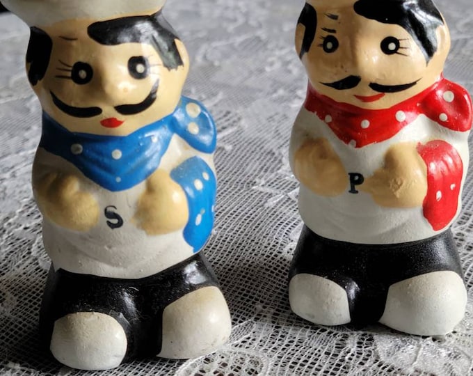 Salt and Pepper Shakers, Vintage Salt and Pepper Shakers, Red and Blue Polka Dot Chefs Salt and Pepper Shakers