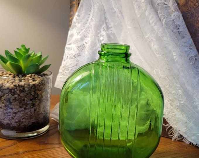 Vintage Green Glass Bottle, Vintage Ribbed Green Glass Refrigerator Bottle Owens Illinois Glass Co