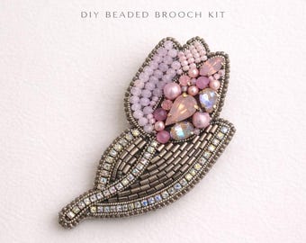 Kit de broche de cuentas DIY – Bordado floral con cuentas | Fleuría | Crea tus propias joyas DIY